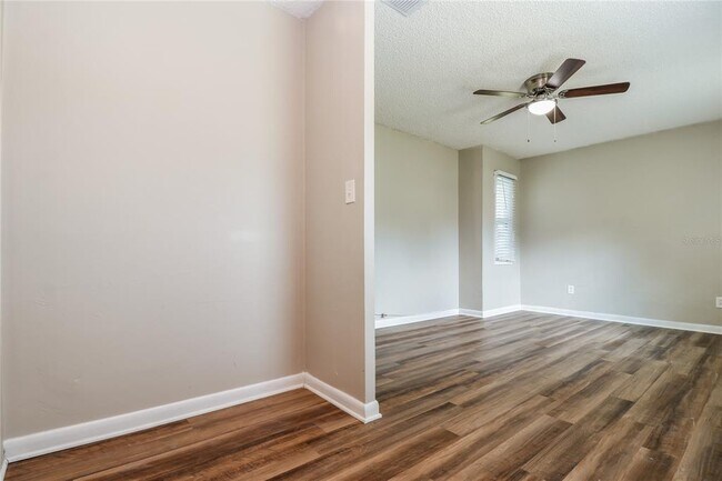 Building Photo - 7149 Wedgewood Dr