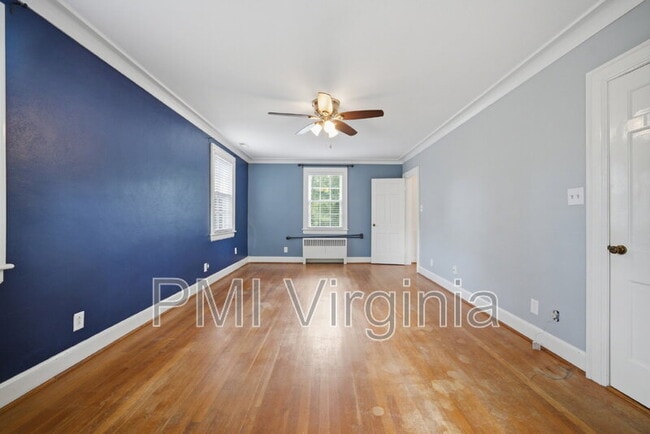 Building Photo - 400 Kemp Ln