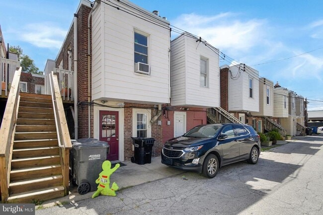 Building Photo - 16 E Eagle Rd