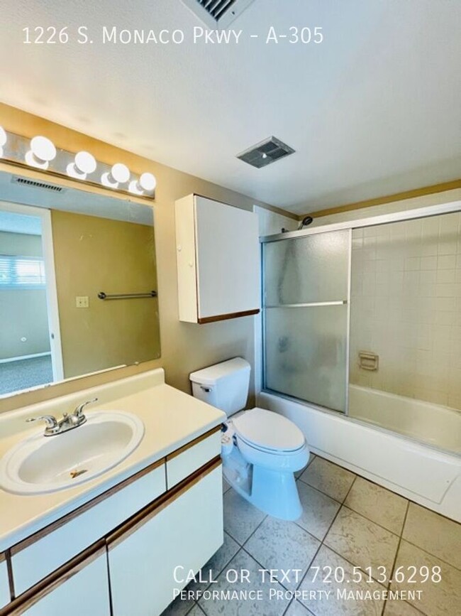 Building Photo - Spacious 2-Bedroom Condo with Pool Access ...