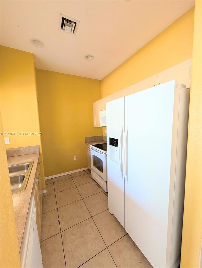 Building Photo - 23914 SW 109th Pl