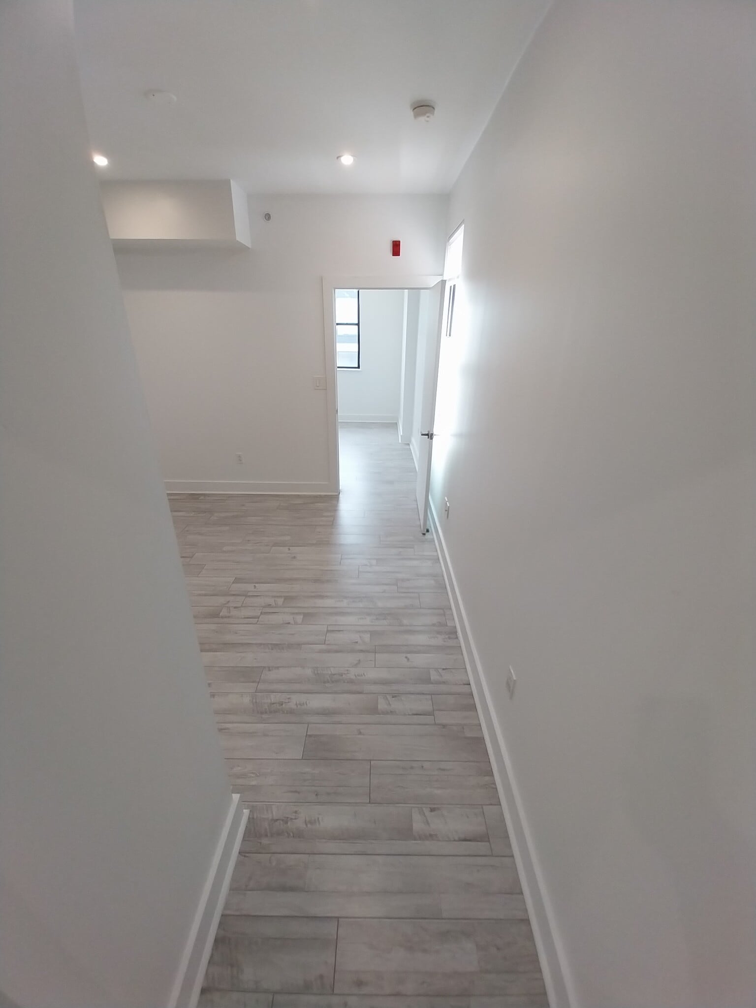 Building Photo - 1169 Hope St