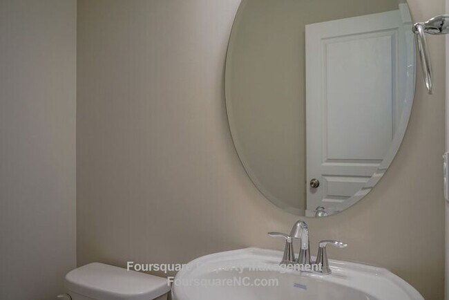 Building Photo - Modern 3-Story Townhome with Entry-Level Bonus Room, Back Deck & Garage , Community Pool in North...
