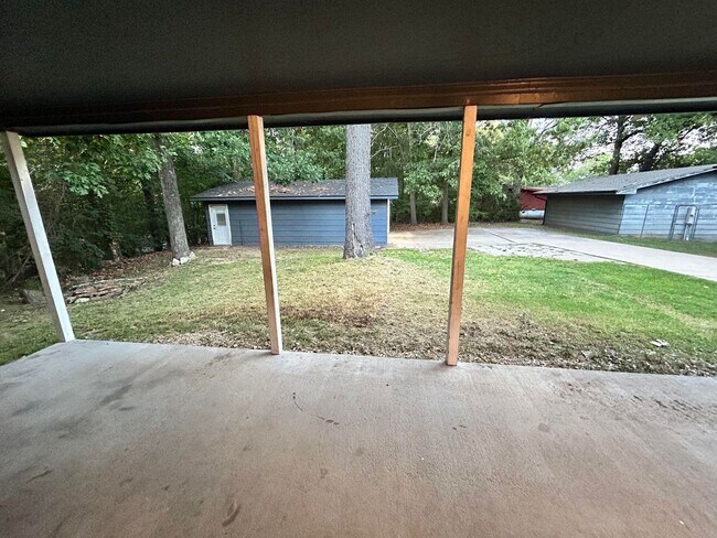 Building Photo - unique home with beautiful scenery