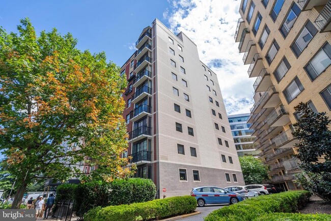 Building Photo - 1117 New Hampshire Ave NW