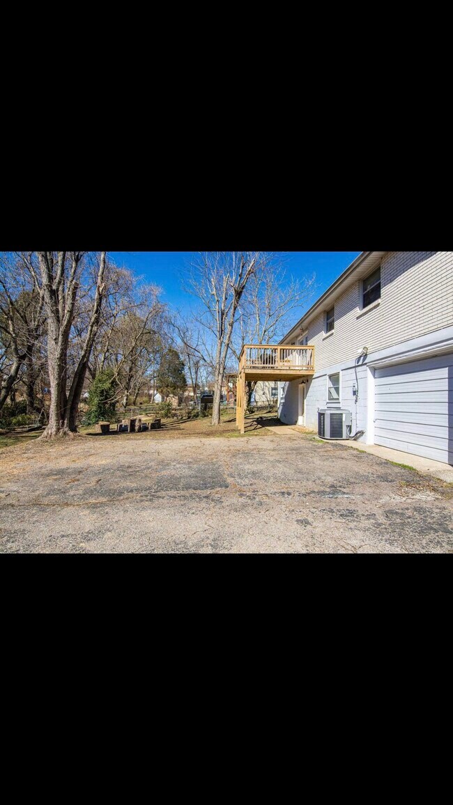 Building Photo - 5017 McLendon Dr