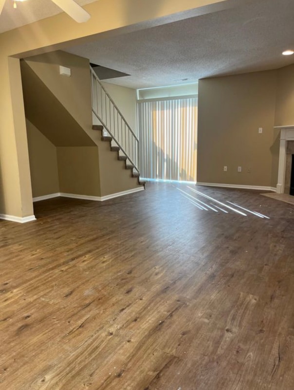 Building Photo - 1248 NW Phelps Dr