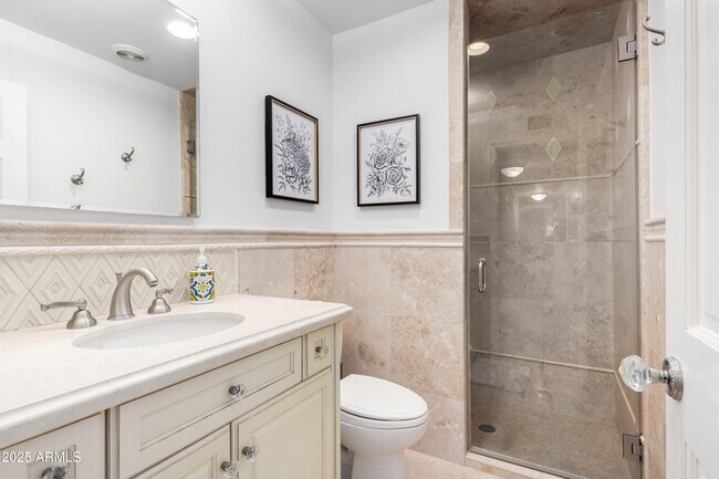 Building Photo - 14425 N Coral Gables Dr