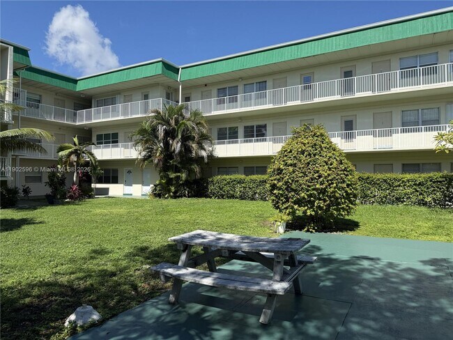 Building Photo - 1450 Atlantic Shores Blvd