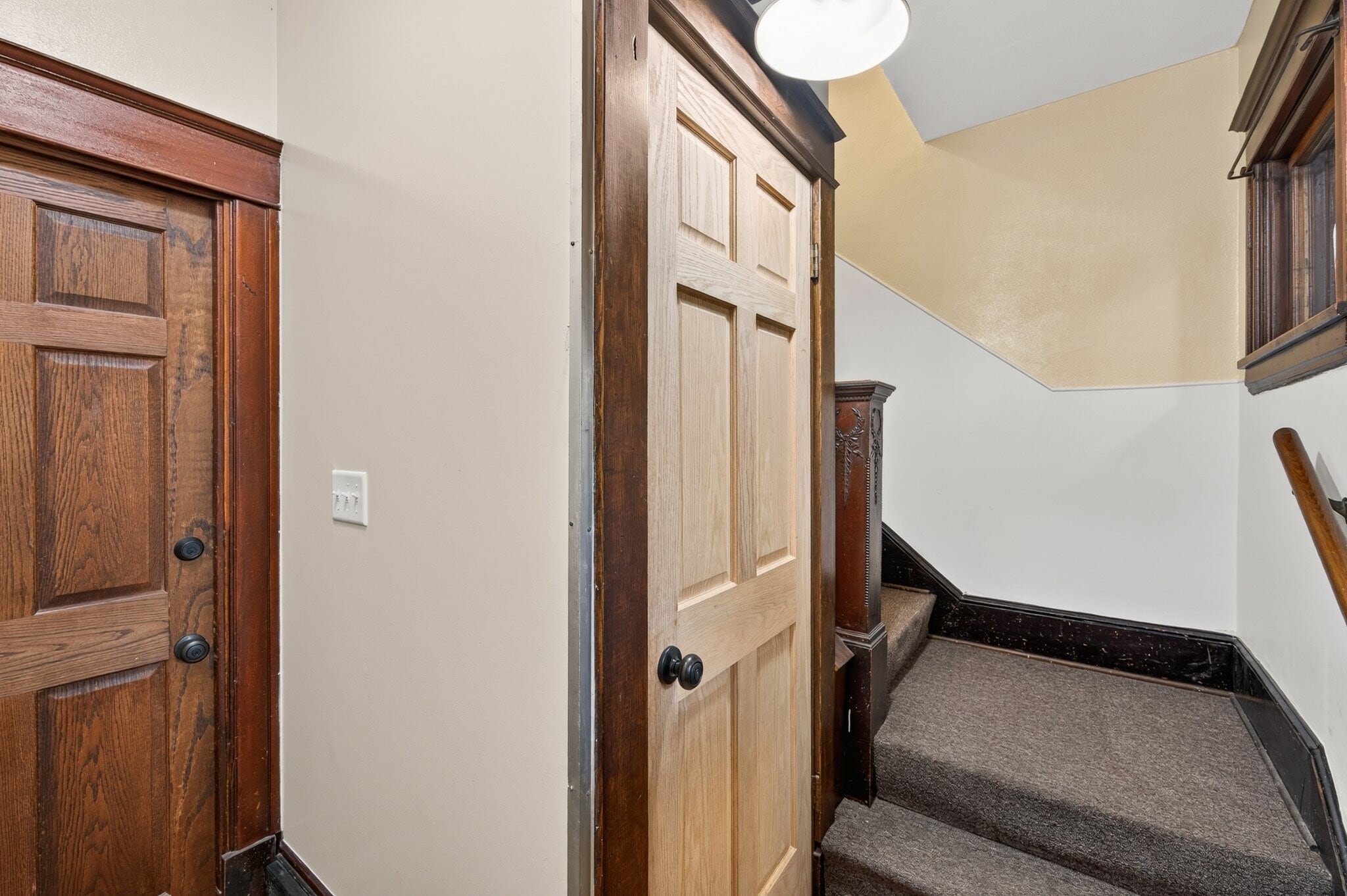Building Photo - 754 5th St E