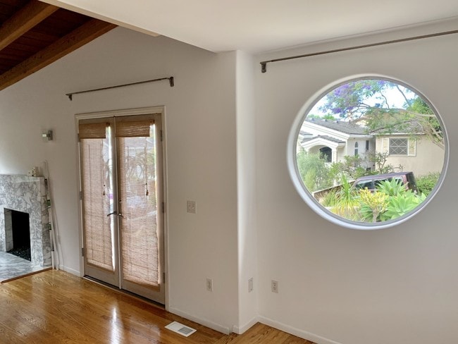 Building Photo - 2616 Walnut Ave