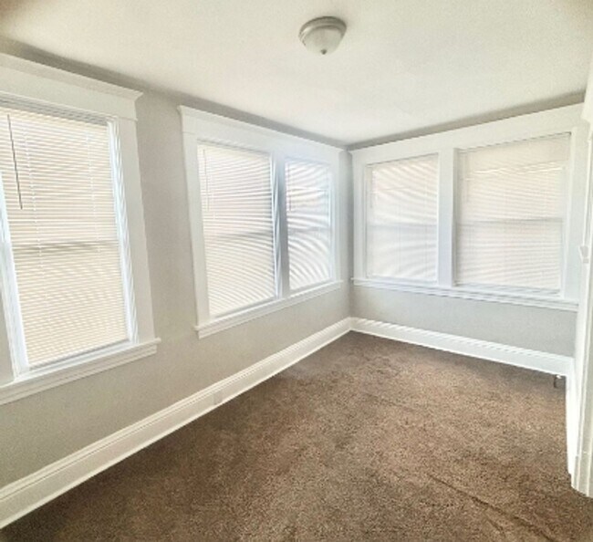 Building Photo - 732 Bay Ridge Ave