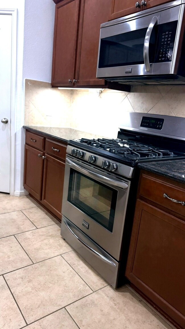 Building Photo - 5318 Claymore Meadow Ln