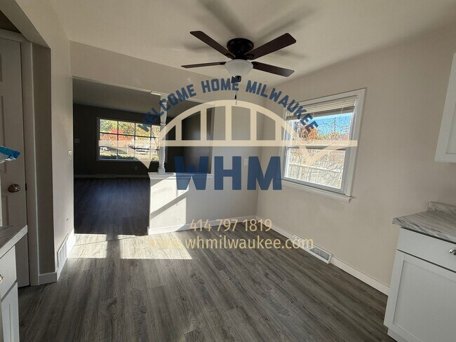 Building Photo - 4969 N 105th St