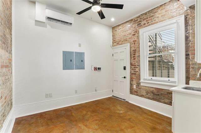 Building Photo - 1501 Clio St