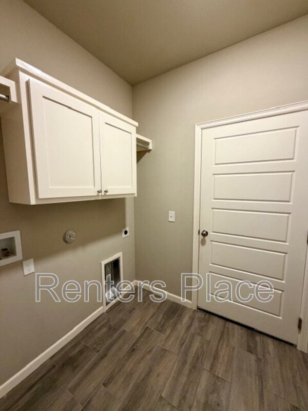 Building Photo - 780 E 139th Pl N