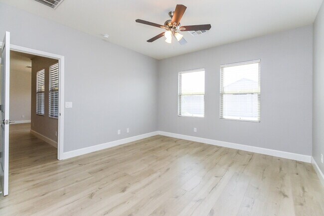 Building Photo - 4503 W Feather Plume Dr