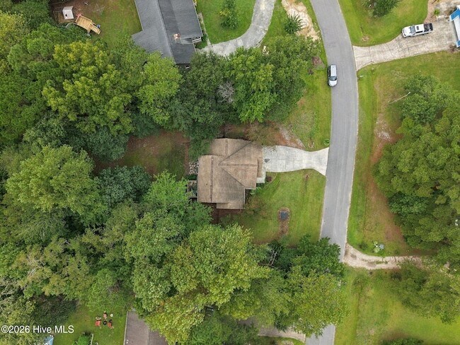 Building Photo - 118 Rolling Hill Dr