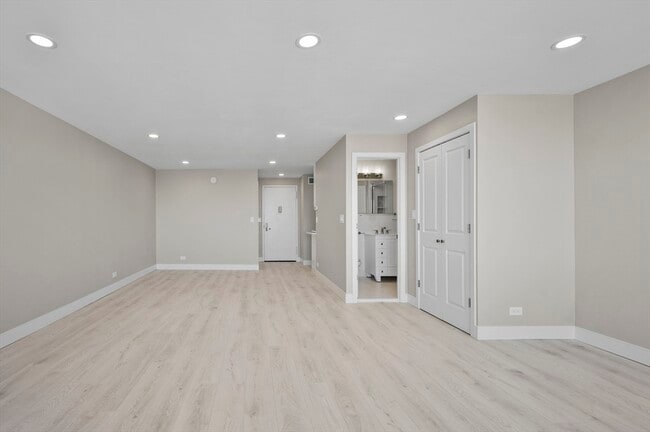 Building Photo - 151 Tremont St