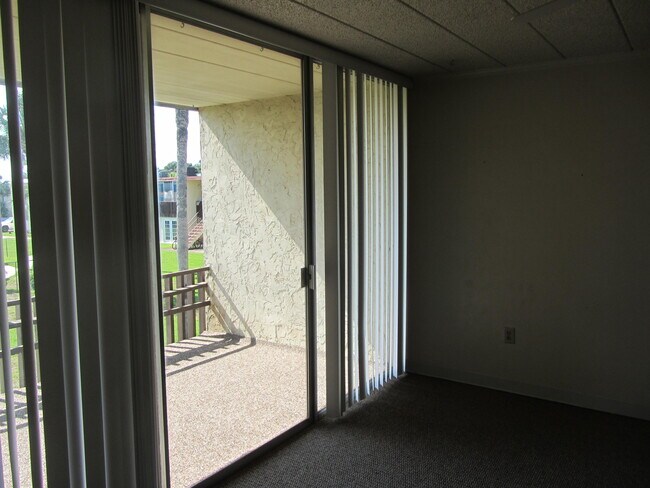 Building Photo - 300 Miracle Strip Pkwy