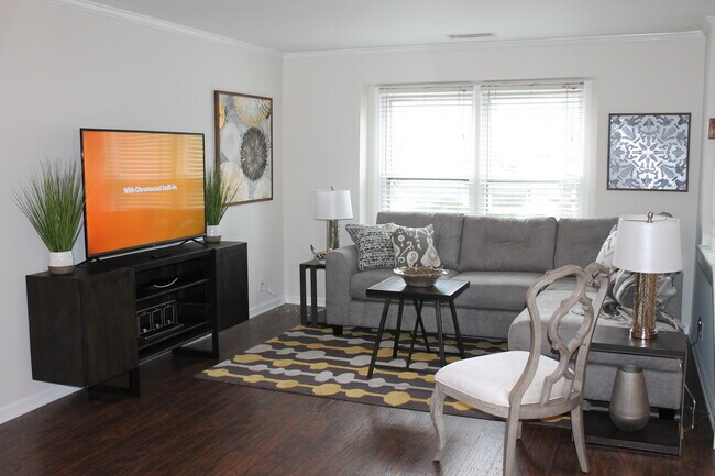 Building Photo - 7245 Meeting St