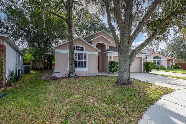 Building Photo - 10478 Sun Villa Blvd