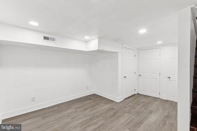 Building Photo - 807 N 42nd St