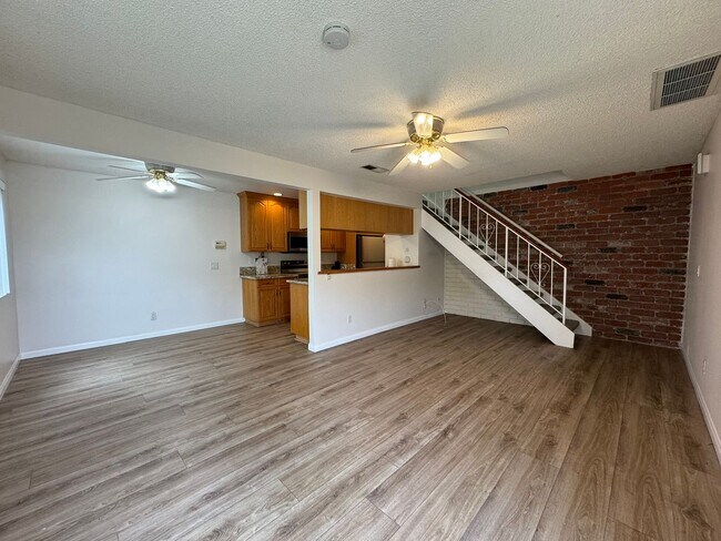 Primary Photo - Charming 2-Bedroom, 1-Bathroom Condo in La...