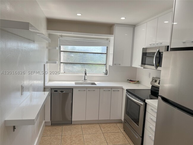 Building Photo - 7715 SW 86th St