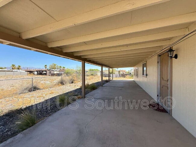 Building Photo - 622 Riverfront Dr