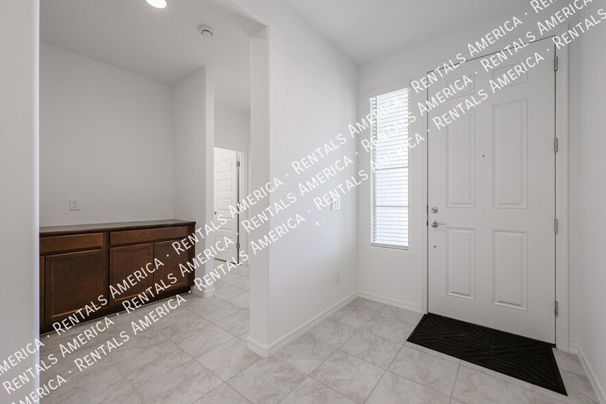 Building Photo - 25426 N 148th Dr