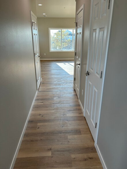 Building Photo - 2702 36th Ave S