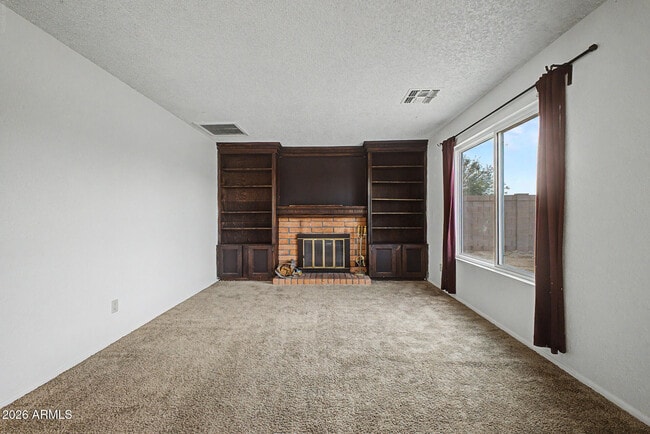 Building Photo - 932 W Libra Dr