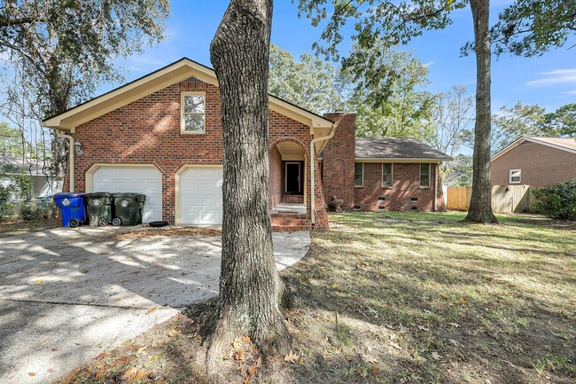 Primary Photo - Renovated James Island Home!