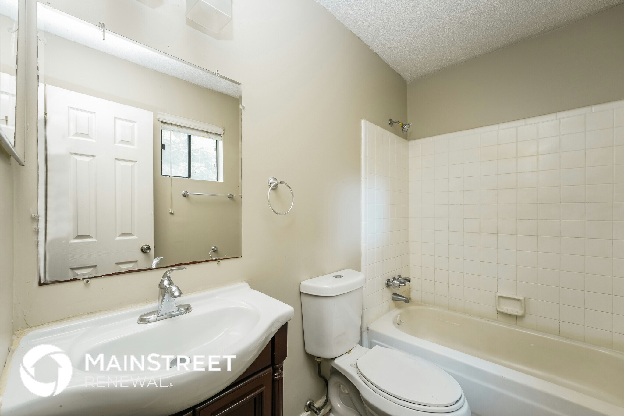 Building Photo - 5517 Hadrian Ct