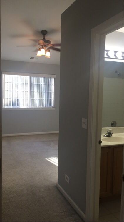 Building Photo - 1252 S Candlestick Way