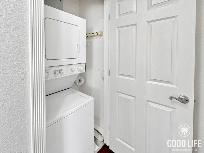 Building Photo - First-Floor Mira Mesa Condo with Patio & Ensuite Bedrooms