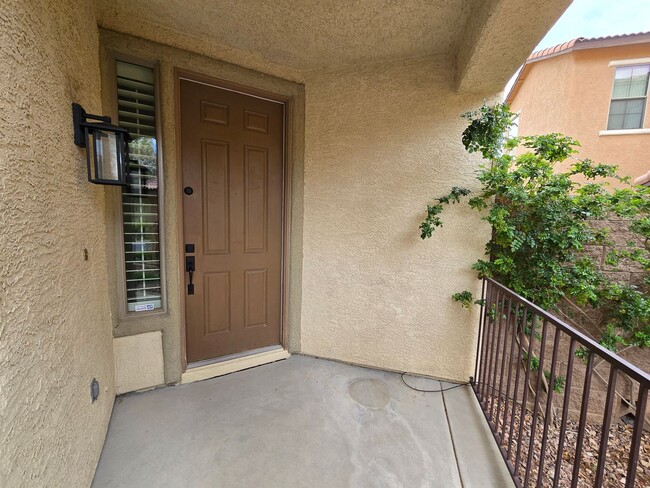 Building Photo - Unique Summerlin Home!