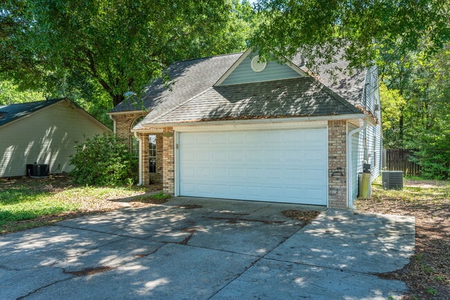 Building Photo - 4863 Kensington Ln