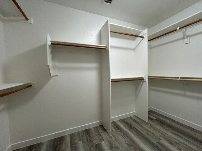 Building Photo - Beautifully Remodeled