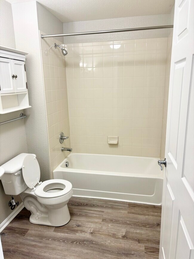 Building Photo - 3852 S Dallas St