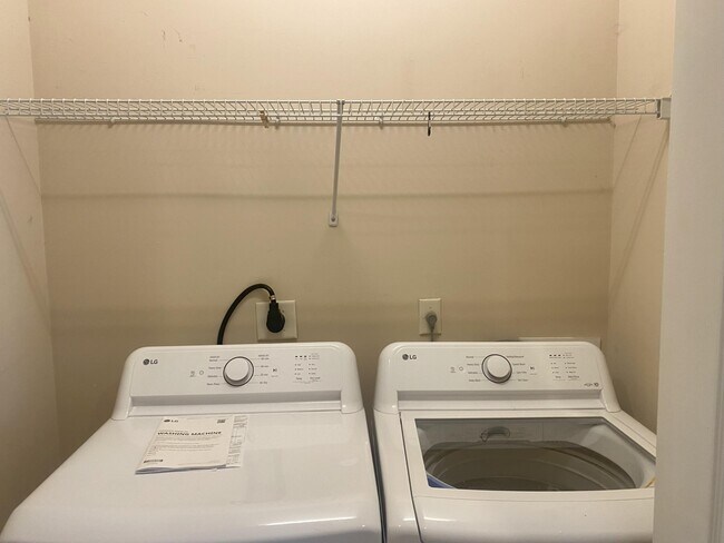 Building Photo - 906 Mariner Bay Blvd