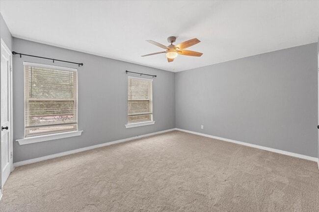 Building Photo - 6341 Bordeaux Ave