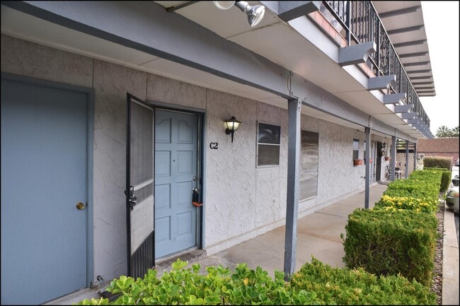 Building Photo - 6700 Escondido Dr