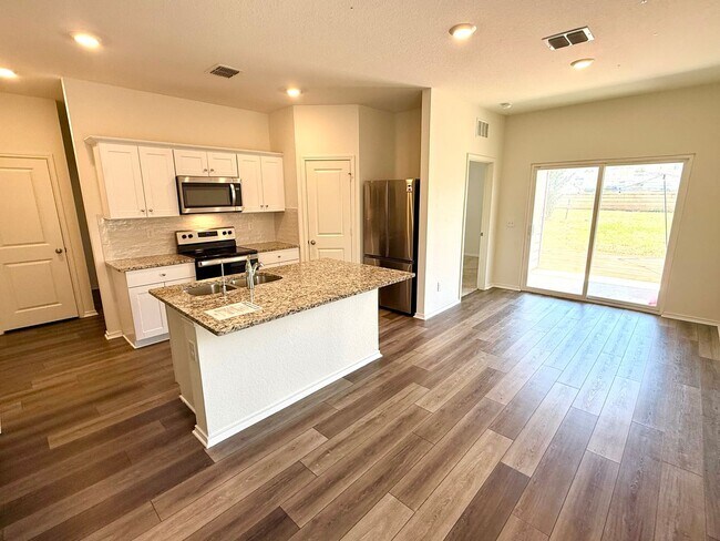 Building Photo - 5006 Jovian