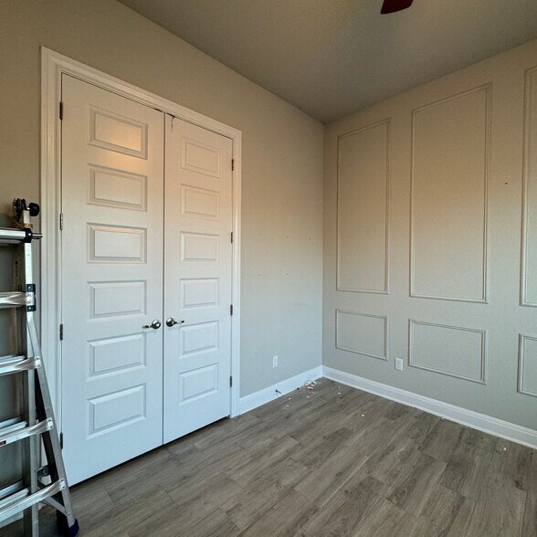 Building Photo - 3750 E Palm Valley Blvd