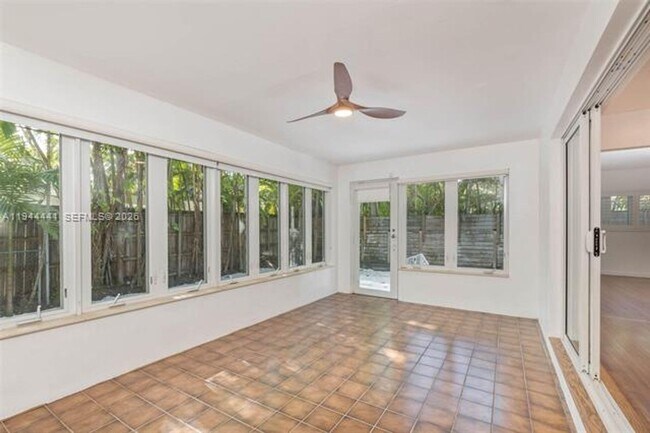 Building Photo - 680 NE 57th St
