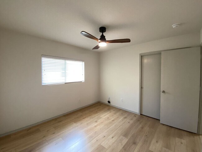 Building Photo - 1 STORY 3 BEDROOM WITH AN OFFICE AND 2 BATHROOM.