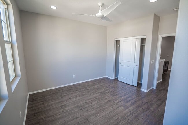 Building Photo - COMING SOON! Modern 3-Bedroom Home in Nort...
