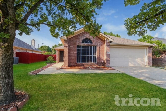 Building Photo - 1703 Ash Ln